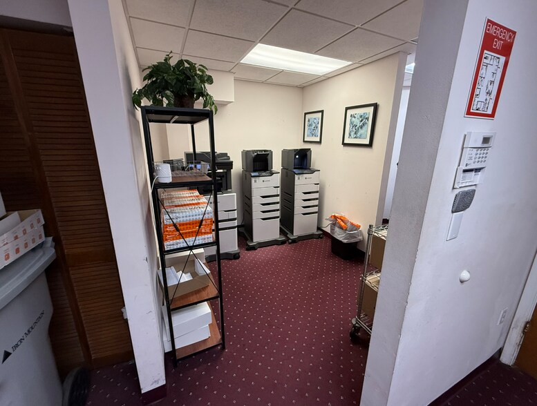 More Photos Of 7765 SW 87th Ave, Miami Medical For Sale