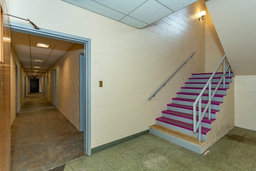 More Photos Of 2001 Avenue Z, Birmingham Religious Facility For Sale