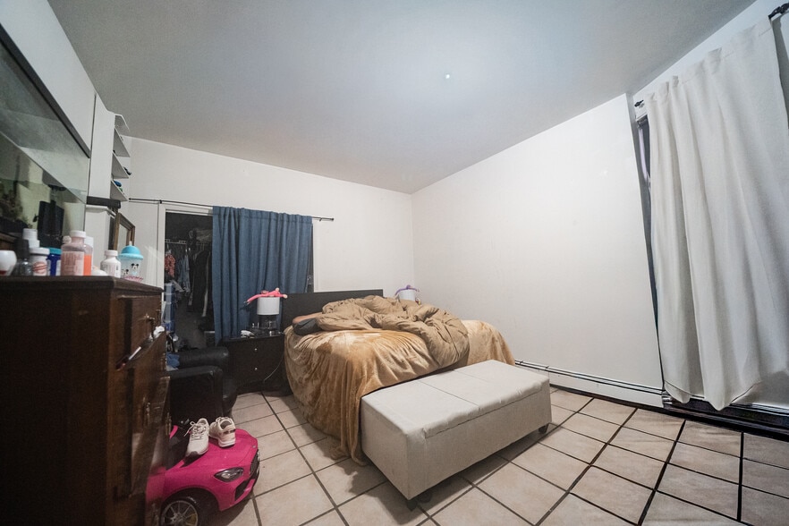 More Photos Of 279 S Broadway, Yonkers Apartments For Sale