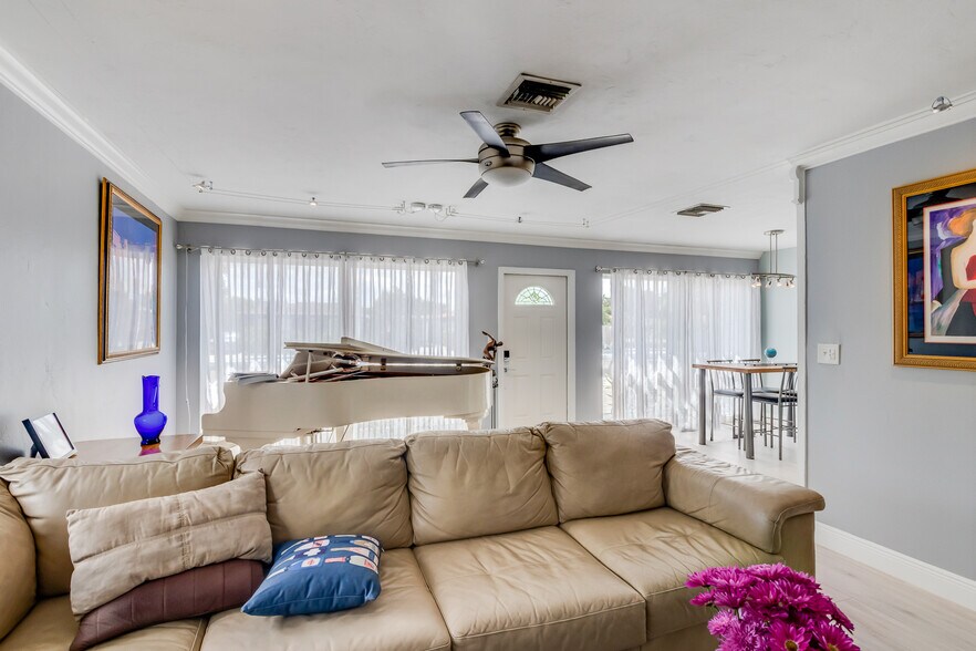 More Photos Of 1606 NE 15th Ave, Fort Lauderdale Specialty For Sale
