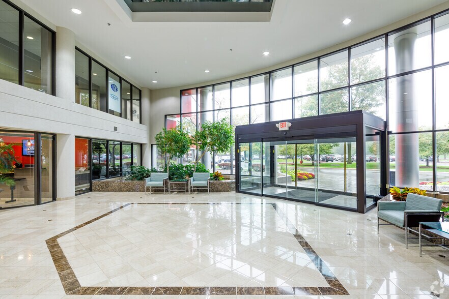 More Photos Of 39500 Orchard Hill Pl, Novi Office For Lease