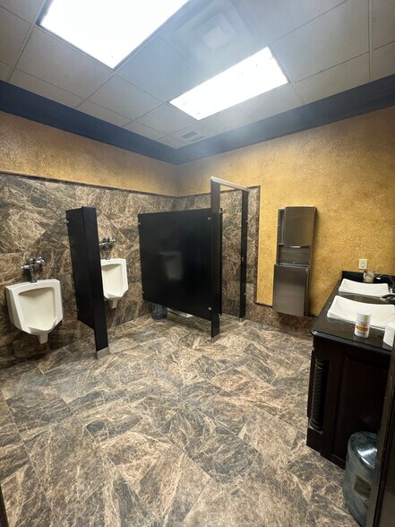 More Photos Of 4320 Johnson Rd, Odessa Industrial For Lease