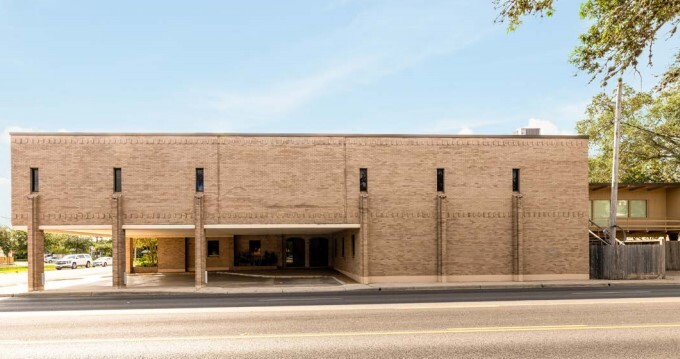 Primary Photo Of 208 E Houston St, Beeville Office For Sale