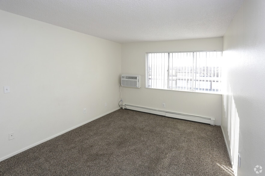 More Photos Of 2025 Jerry Murphy Rd, Pueblo Apartments For Sale