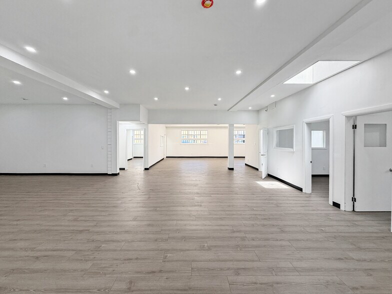 More Photos Of 64 Dewey St, Worcester Office For Sale