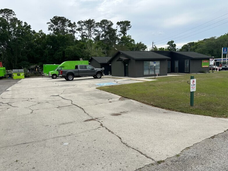 More Photos Of 10569 Lem Turner Rd, Jacksonville Medical For Sale