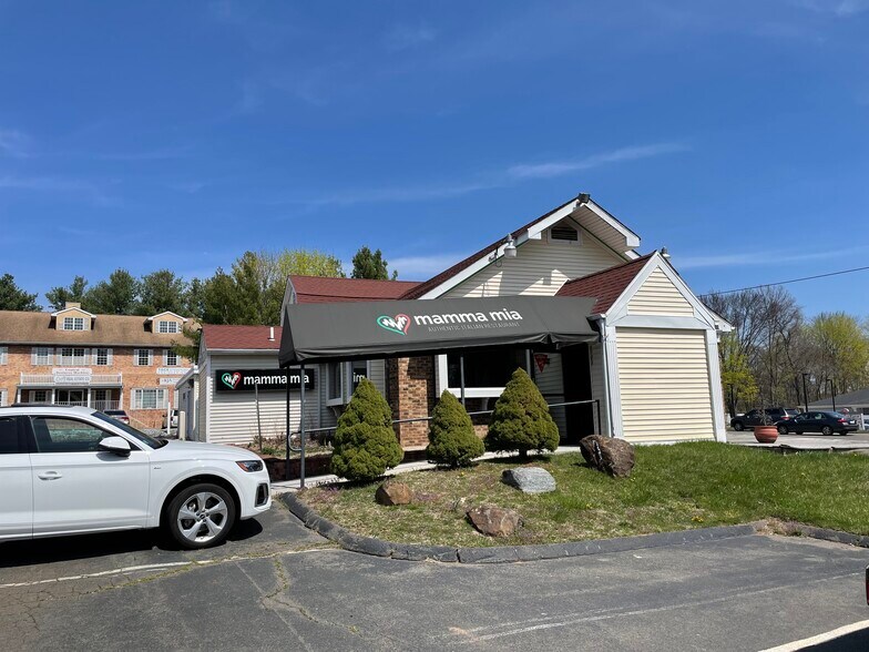 More Photos Of 1765 Meriden-Waterbury Tpke, Plantsville Restaurant For Lease