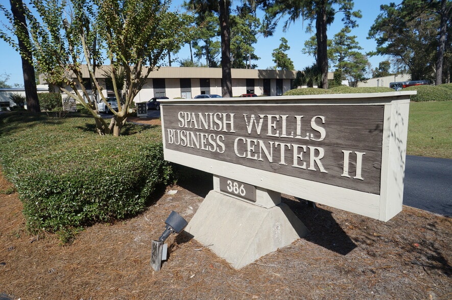 More Photos Of 386 Spanish Wells Rd, Hilton Head Research And Development For Sale