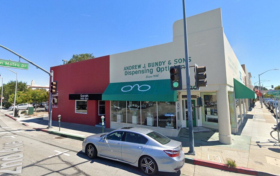 More Photos Of 201-215 S San Mateo Dr, San Mateo Restaurant For Lease