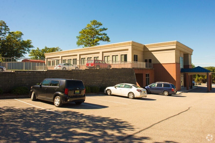 More Photos Of 224 1st St N, Alabaster Medical For Lease