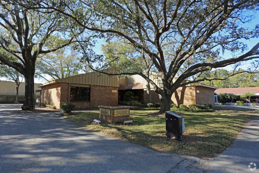 Primary Photo Of 4315 Highland Park Blvd, Lakeland Office For Lease