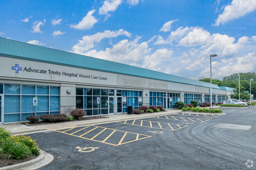 More Photos Of 8741 S Greenwood Ave, Chicago Unknown For Lease