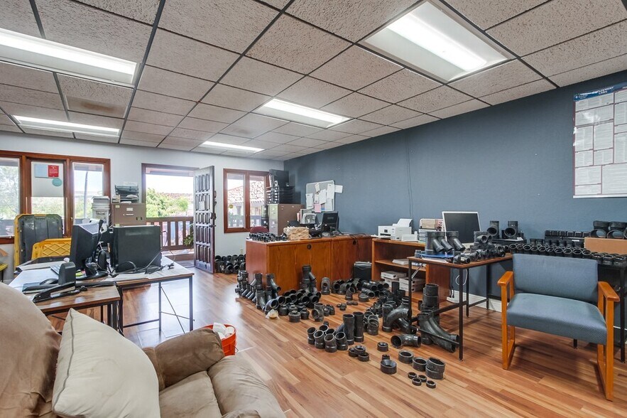 More Photos Of 110 Civic Center Dr, Vista Office For Sale