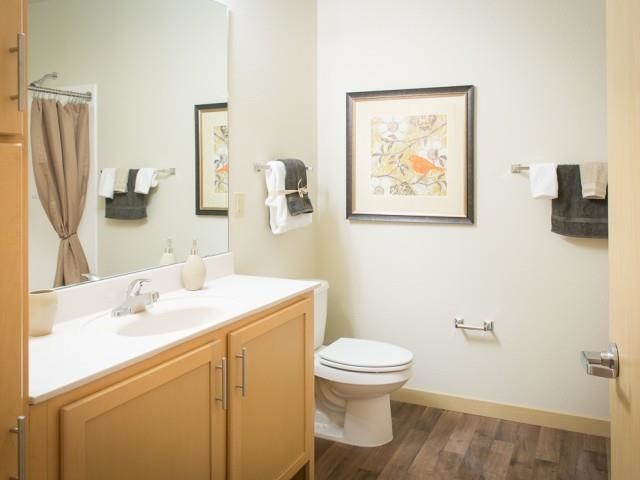 More Photos Of 2220 E Lake St, Minneapolis Apartments For Lease