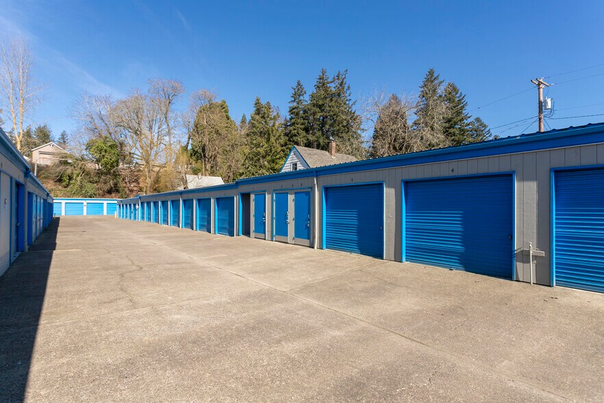 More Photos Of 5803 SE Johnson Creek Blvd, Portland Self Storage For Sale
