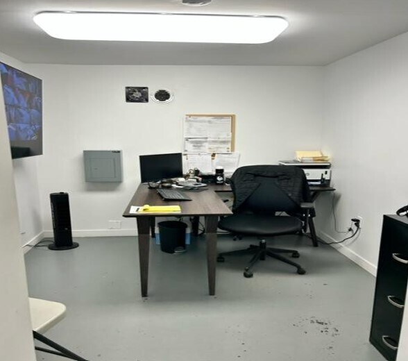More Photos Of 3842 S Orange Blossom Trl, Orlando Hotel For Sale