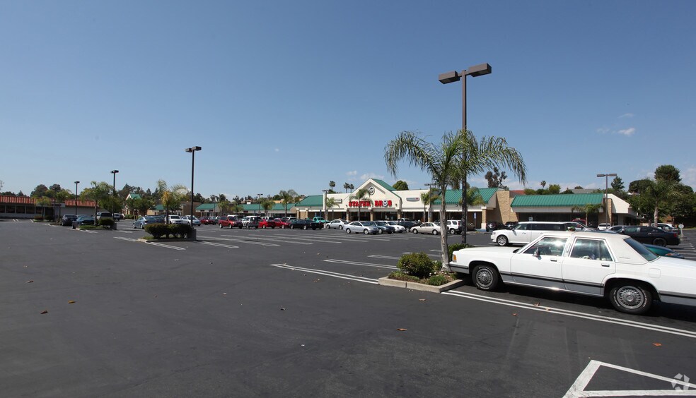 More Photos Of 1220-1364 E Mission Ave, San Marcos Unknown For Lease