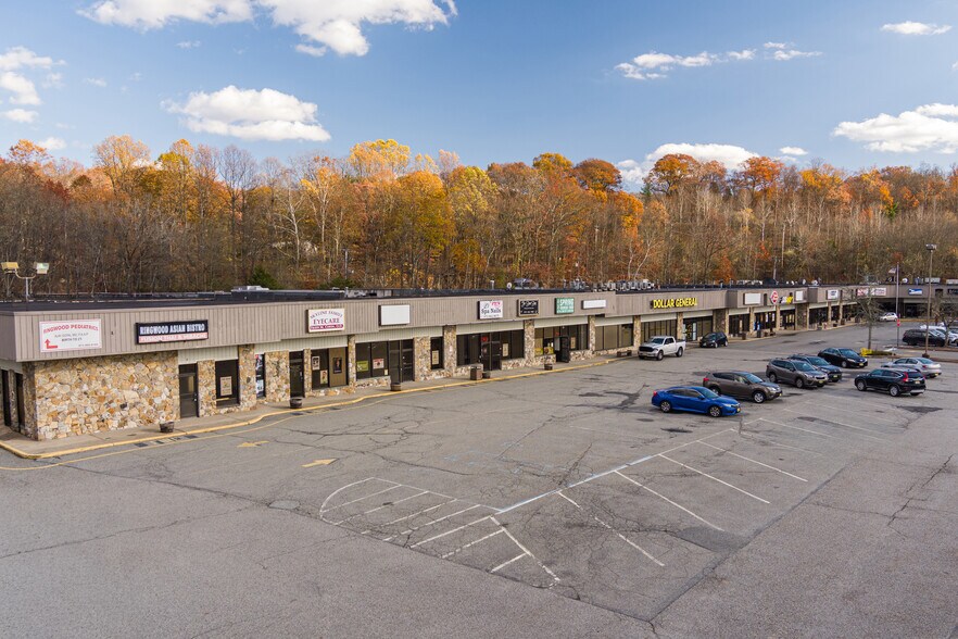 More Photos Of 130 Skyline Dr, Ringwood Unknown For Lease