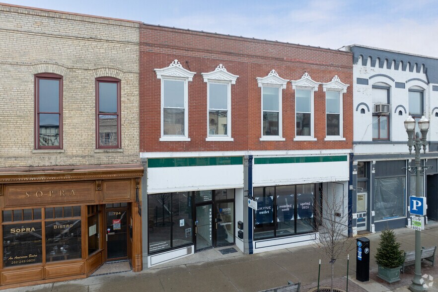 Primary Photo Of 728-734 W Main St, Lake Geneva Storefront Retail Office For Lease