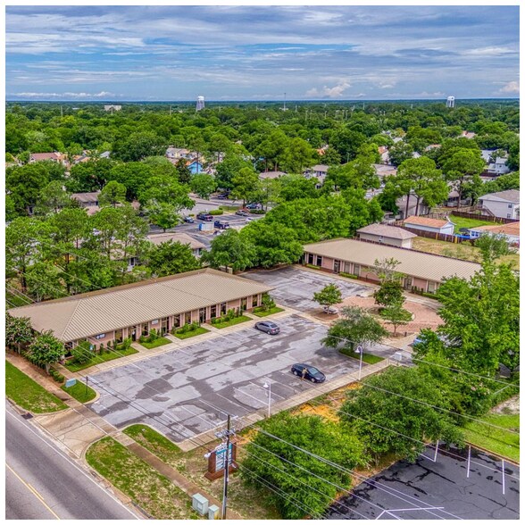 More Photos Of 403 Hollywood Blvd NW, Fort Walton Beach Office For Lease