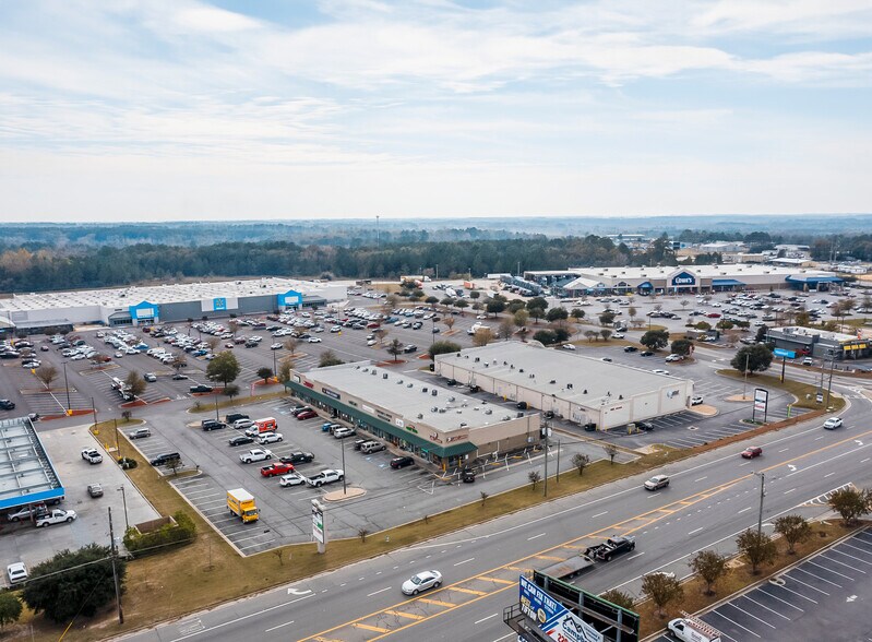 Primary Photo Of 1888 US Highway 82 W, Tifton General Retail For Lease