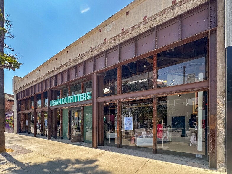 More Photos Of 1440 3rd Street Promenade St, Santa Monica Storefront For Lease
