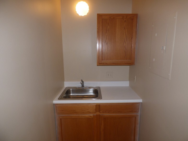 More Photos Of 1236 Jungermann Rd, Saint Peters Office For Lease