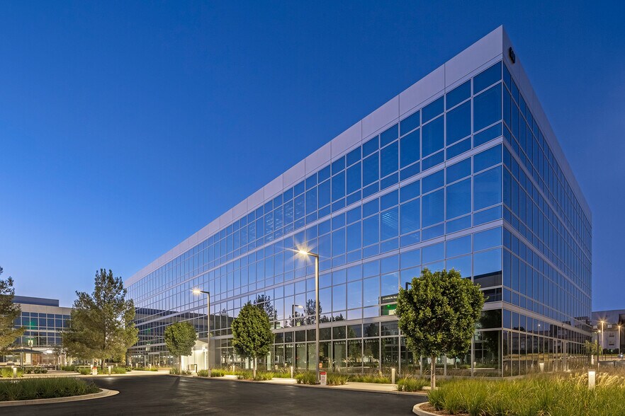 Primary Photo Of 500 Technology Dr, Irvine Office For Lease