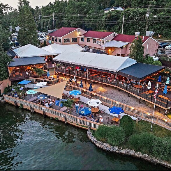 Primary Photo Of , Brookfield Unknown For Sale