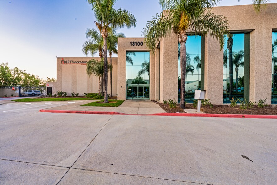 More Photos Of 13100 Danielson St, Poway Warehouse For Sale