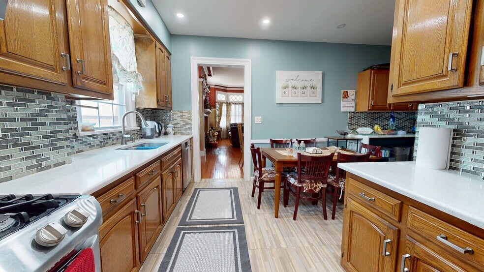 More Photos Of 3108 Healy Ave, Far Rockaway Apartments For Sale