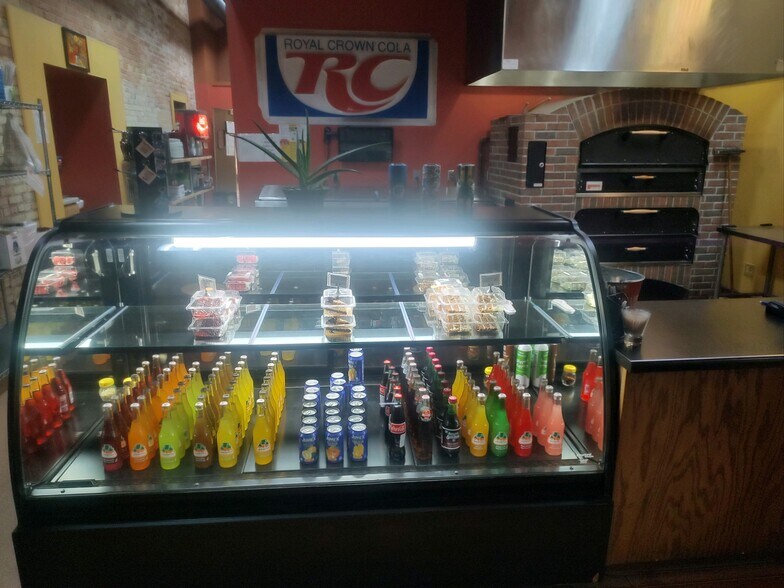Primary Photo Of 1015 Tower Ave, Superior Restaurant For Lease