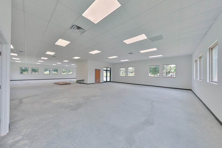 More Photos Of 4350 Independence Dr, Schnecksville Medical For Lease