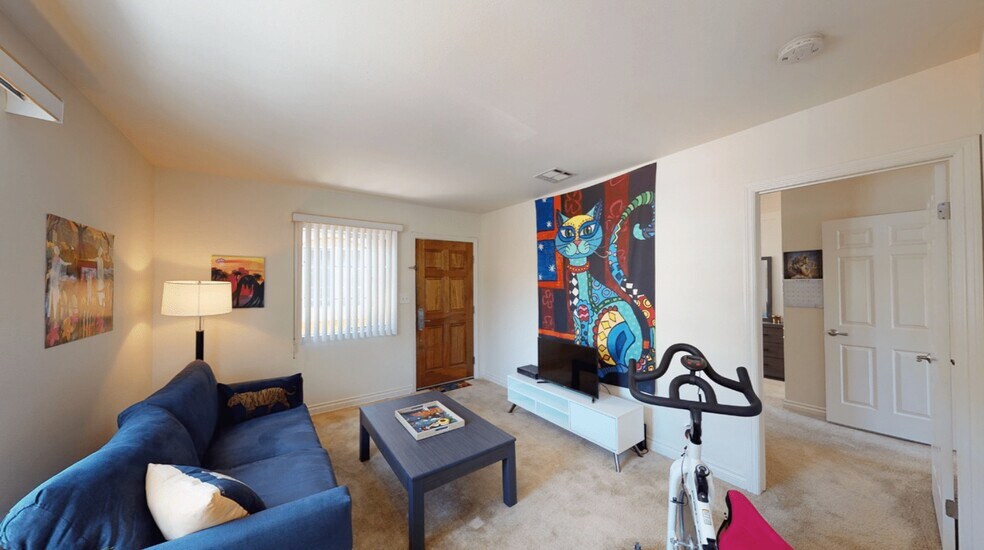 More Photos Of 1102 W 29th St, Los Angeles Apartments For Sale