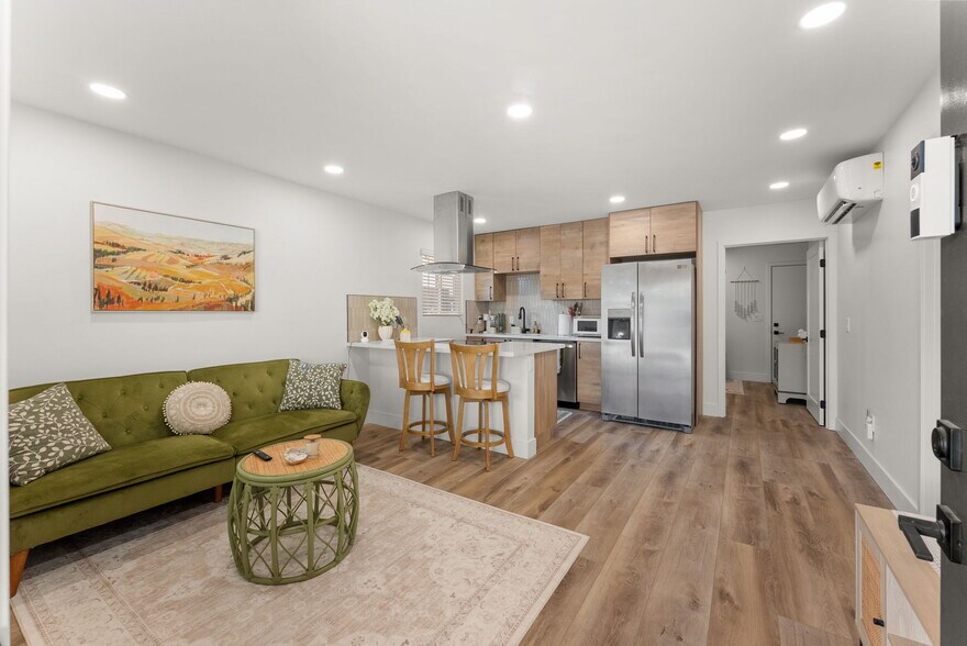 More Photos Of 4921 Gary St, San Diego Multifamily For Sale