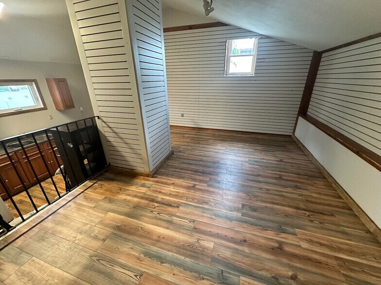 More Photos Of 47 W Bridge St, Oswego Storefront Retail Residential For Sale