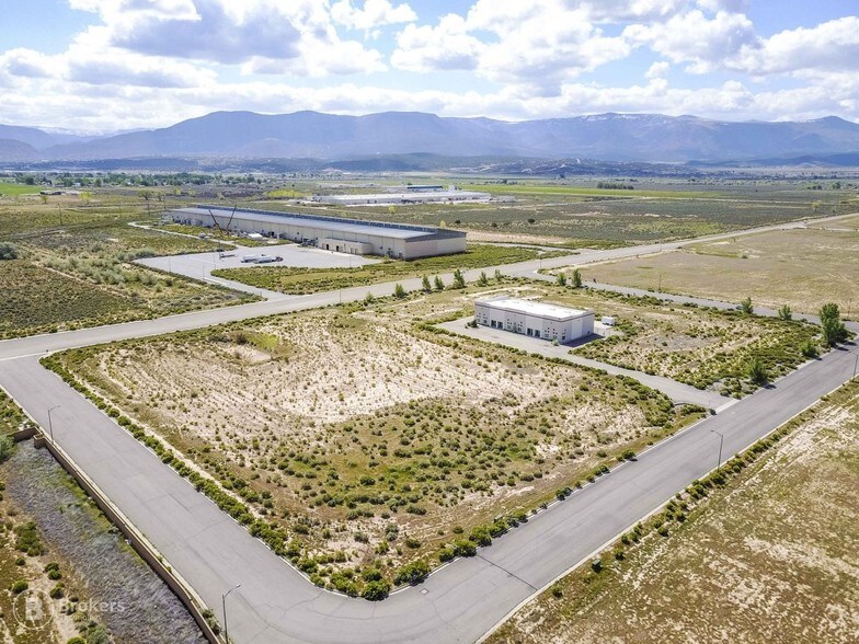 More Photos Of 5300 W 900 N, Cedar City Warehouse For Lease