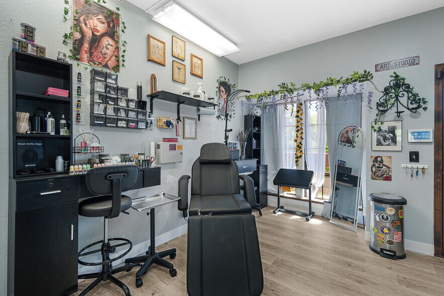 More Photos Of 10015 Alta Sierra Dr, Grass Valley Office Residential For Sale