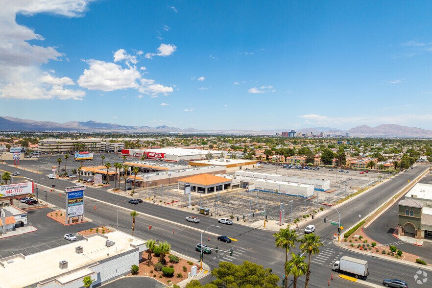 More Photos Of 2100 S Decatur Blvd, Las Vegas Auto Repair For Sale