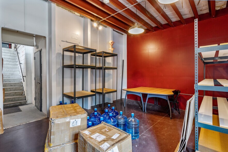 More Photos Of 3535 S Irving St, Sheridan Warehouse For Lease