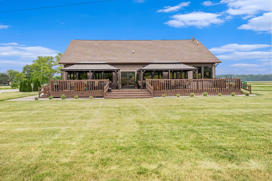 More Photos Of 2280 S Reese Rd, Reese Restaurant For Sale