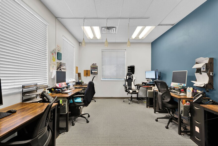 More Photos Of 2536 N Stokesberry Pl, Meridian Medical For Sale