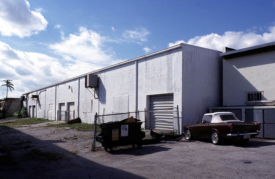 More Photos Of 12225-12233 NE 13th Ct, North Miami Warehouse For Lease