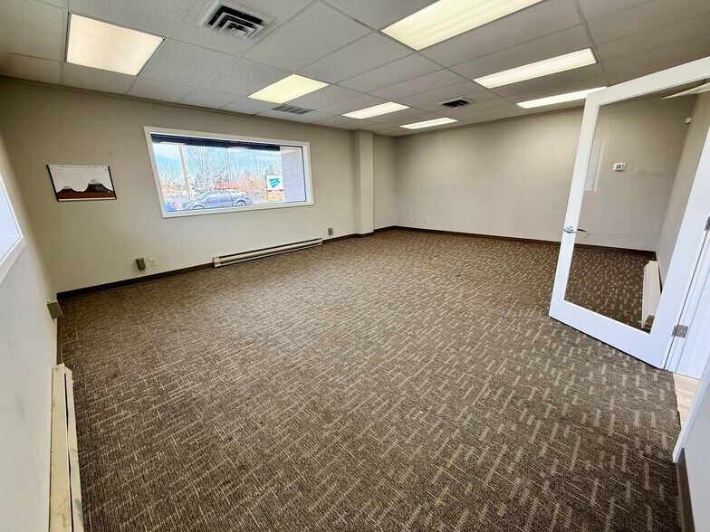 More Photos Of 755 NE 3rd St, Bend Office For Lease