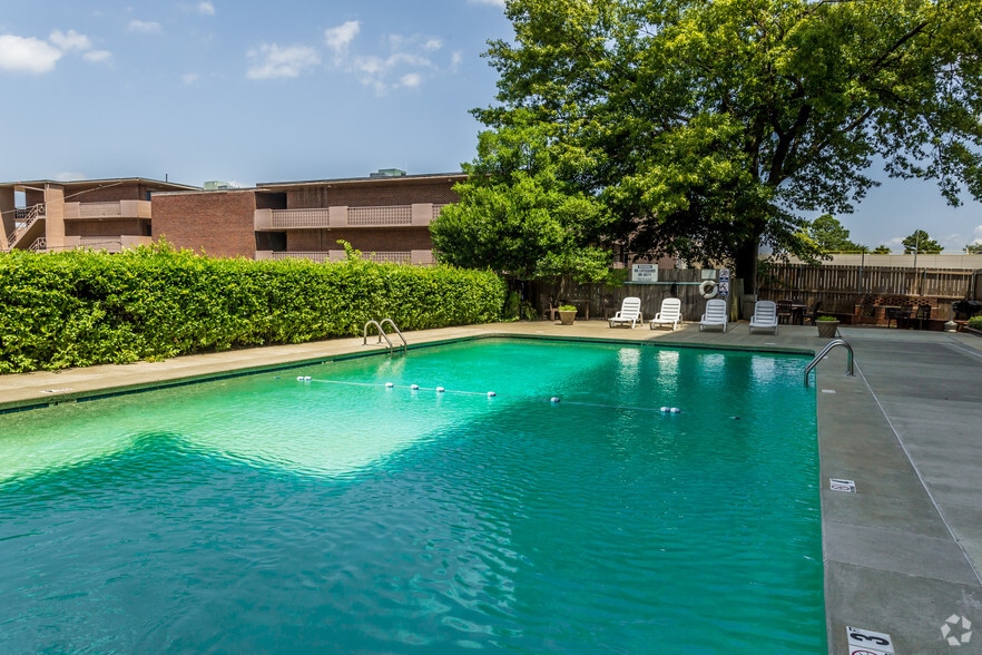 More Photos Of 57 N Somerville St, Memphis Apartments For Sale