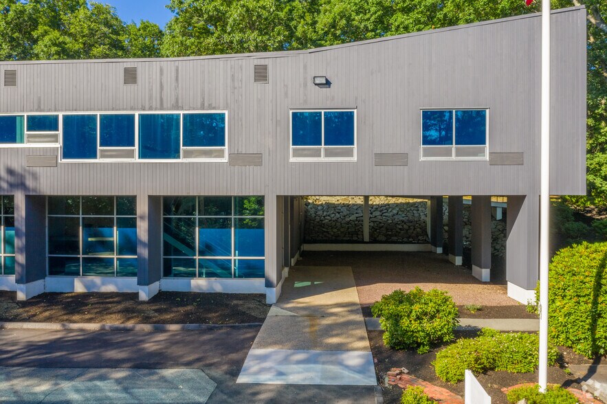 More Photos Of 100 Summit St, Peabody Office For Sale