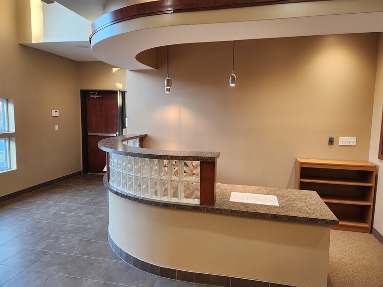 More Photos Of 3352 Sherman Ct, Eagan Medical For Sale