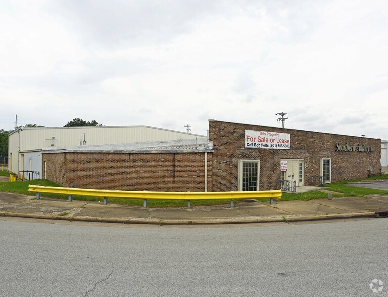 Primary Photo Of 2929 Convair Rd, Memphis Warehouse For Sale