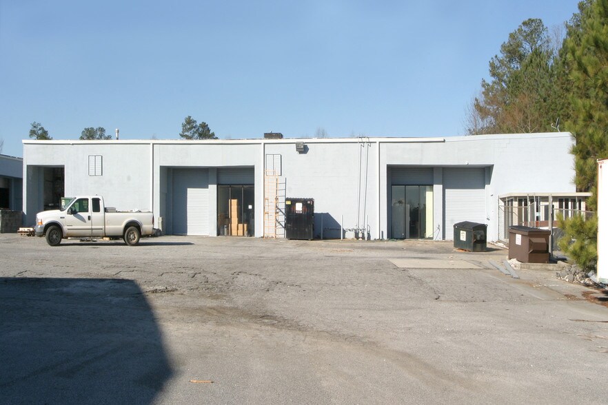 More Photos Of 102 N 85 Pky, Fayetteville Flex For Lease