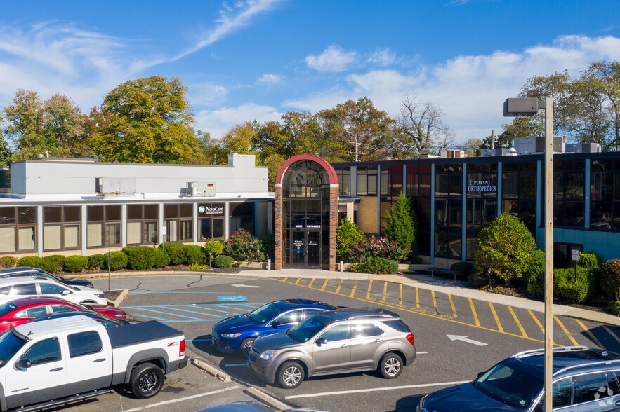 More Photos Of 17 White Horse Pike, Haddon Heights Medical For Sale